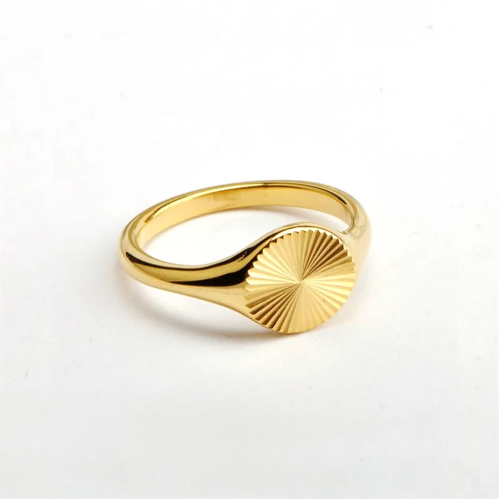 Gold Sunburst Round Signet Ring