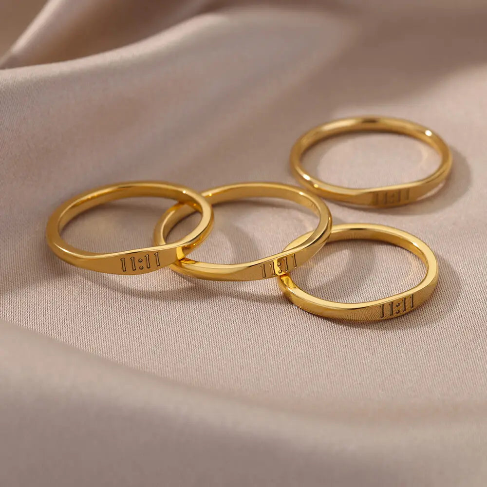 Gold Minimalist Bar Signet Ring