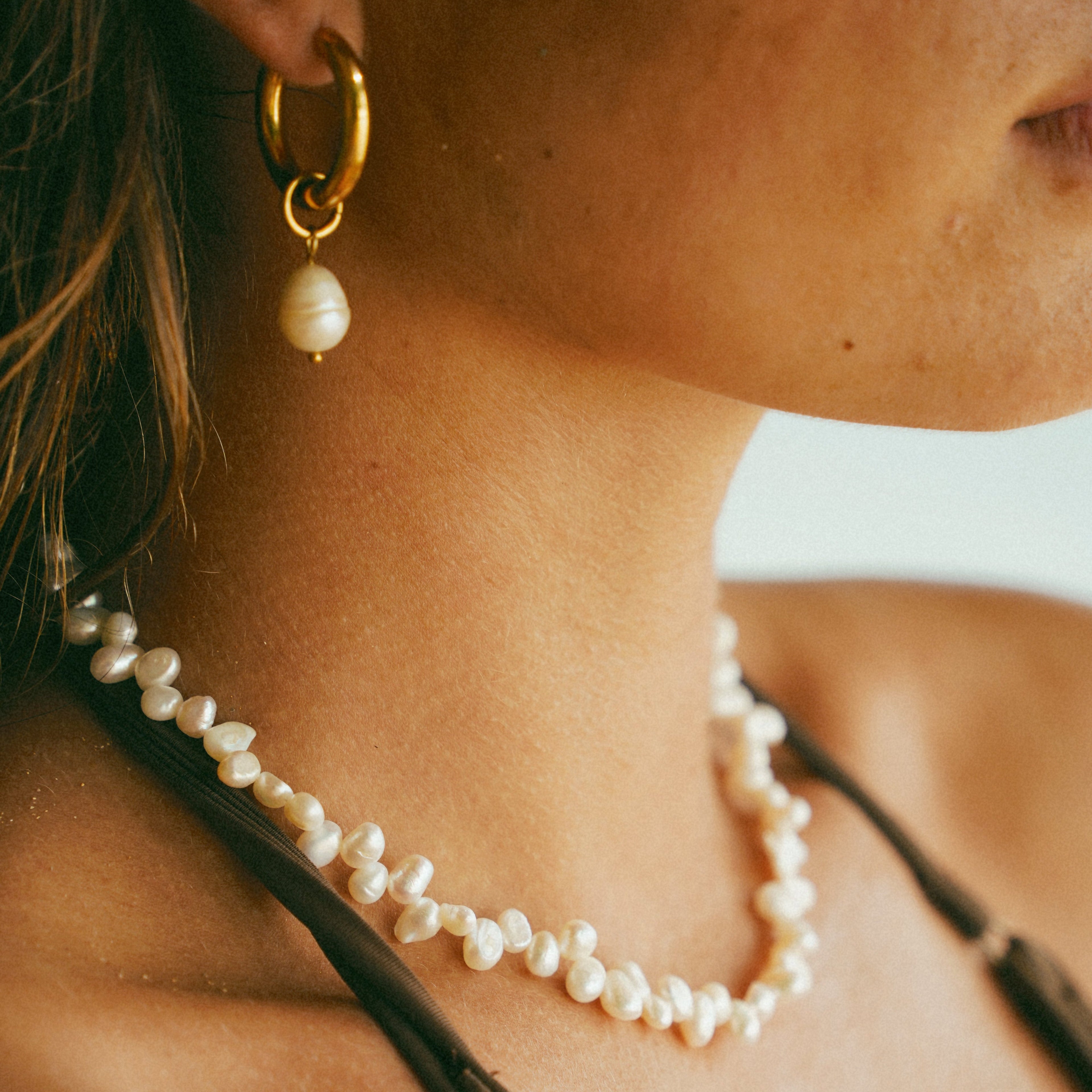 Pearl Beaded Choker Necklace