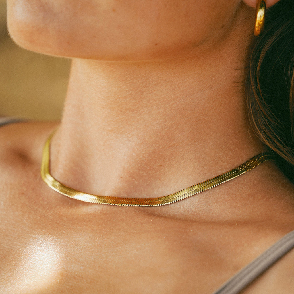 Classic Flat Herringbone Gold Chain