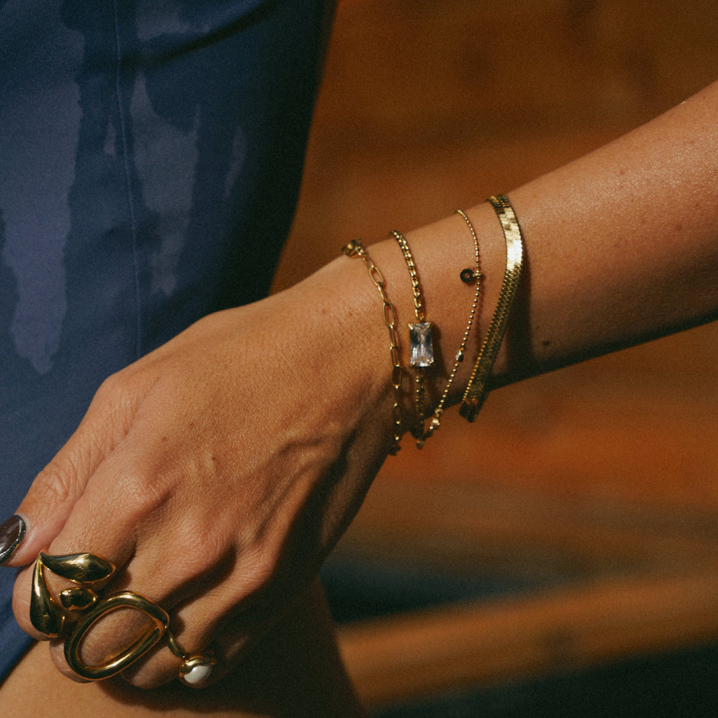 Gold Flat Herringbone Chain Bracelet