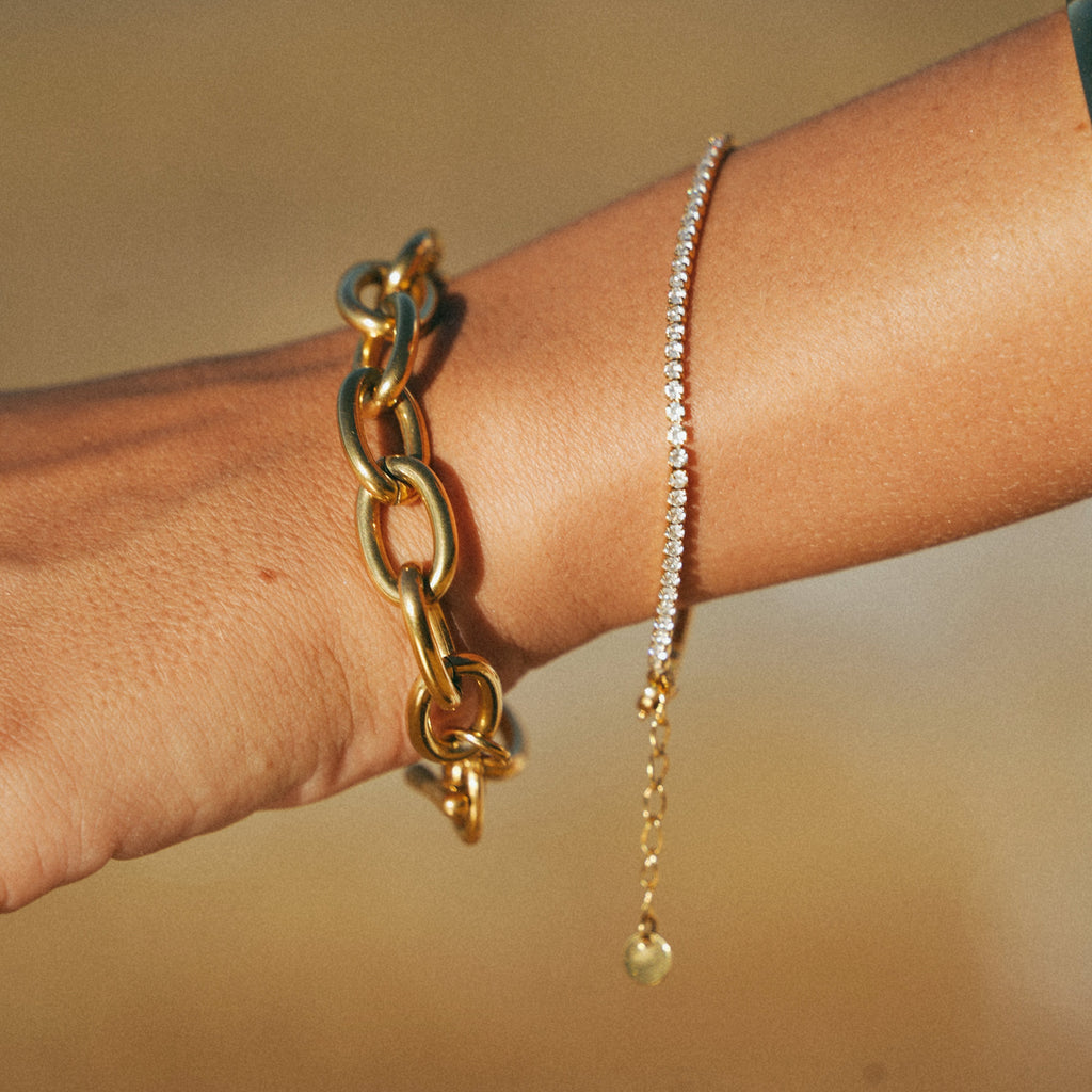 Gold Chunky Oval Link Chain Bracelet