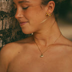 Gold Seashell Pearl Pendant Necklace