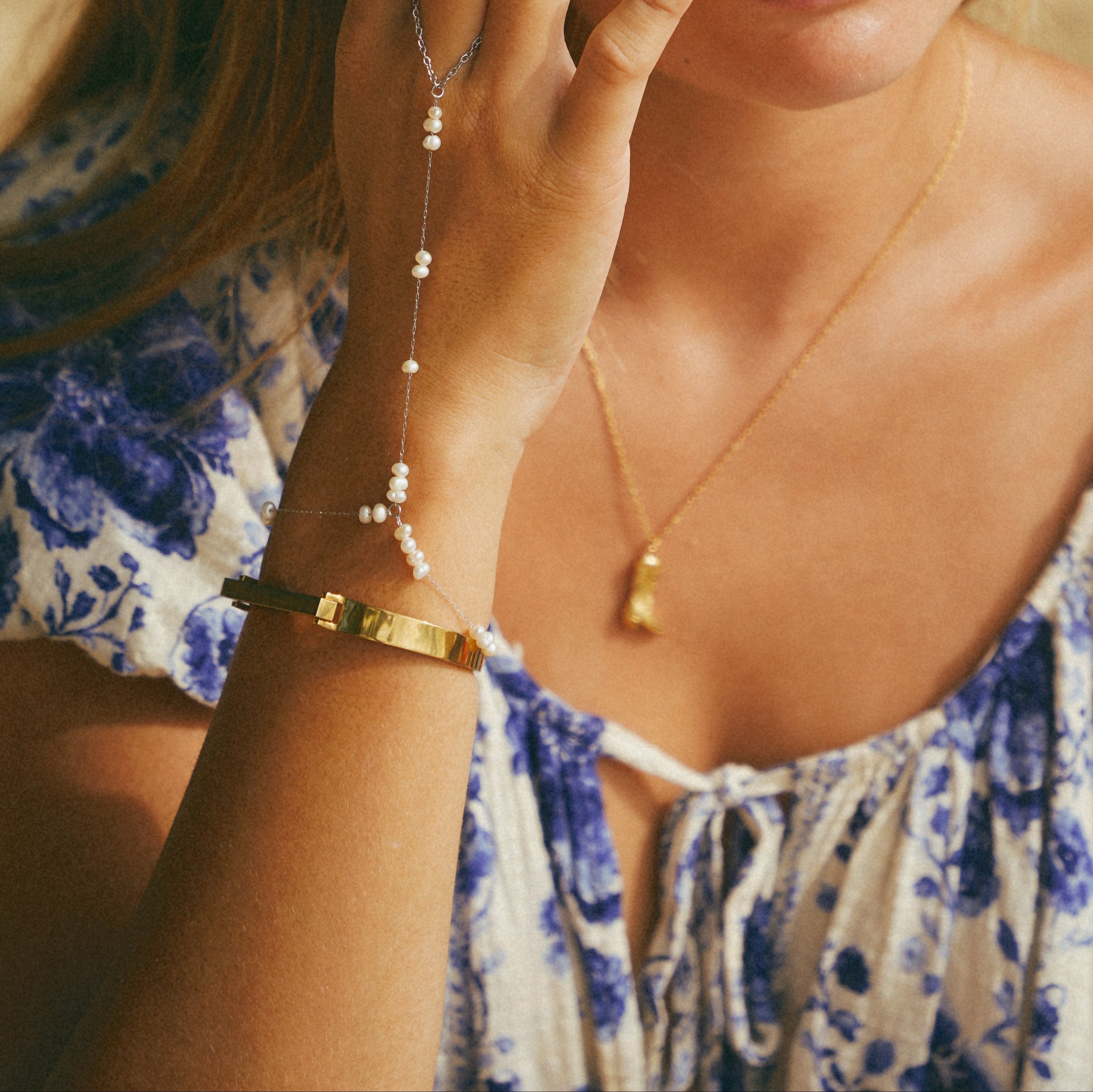 Gold Engravable Bar Bracelet
