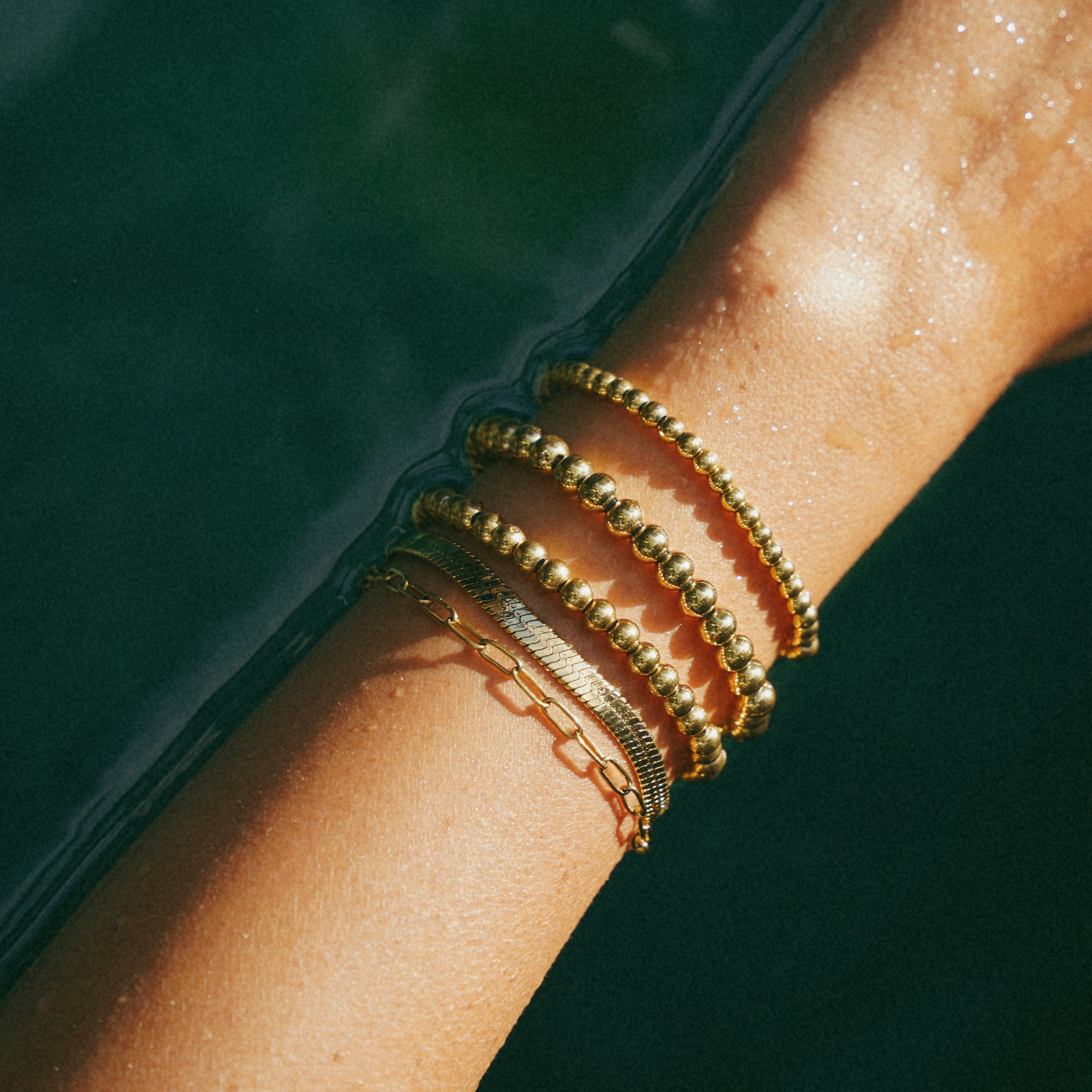 Gold Flat Herringbone Chain Bracelet